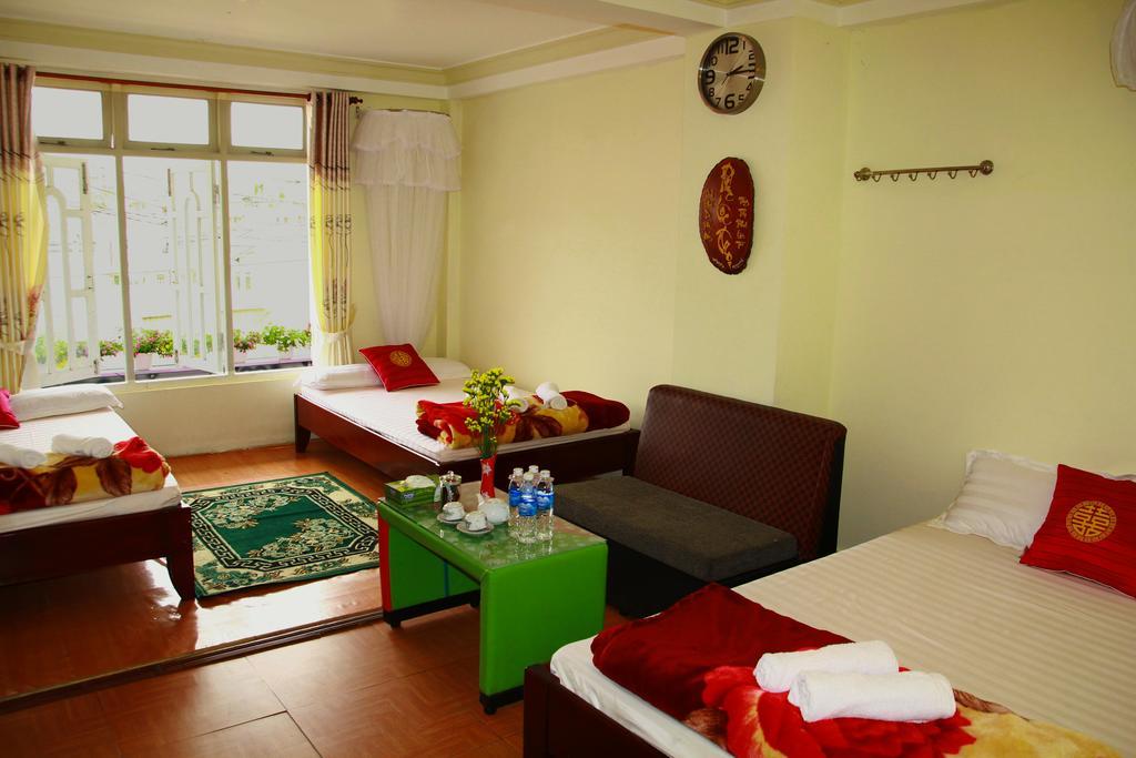 Mai Anh Dao Hotel Da Lat Room photo