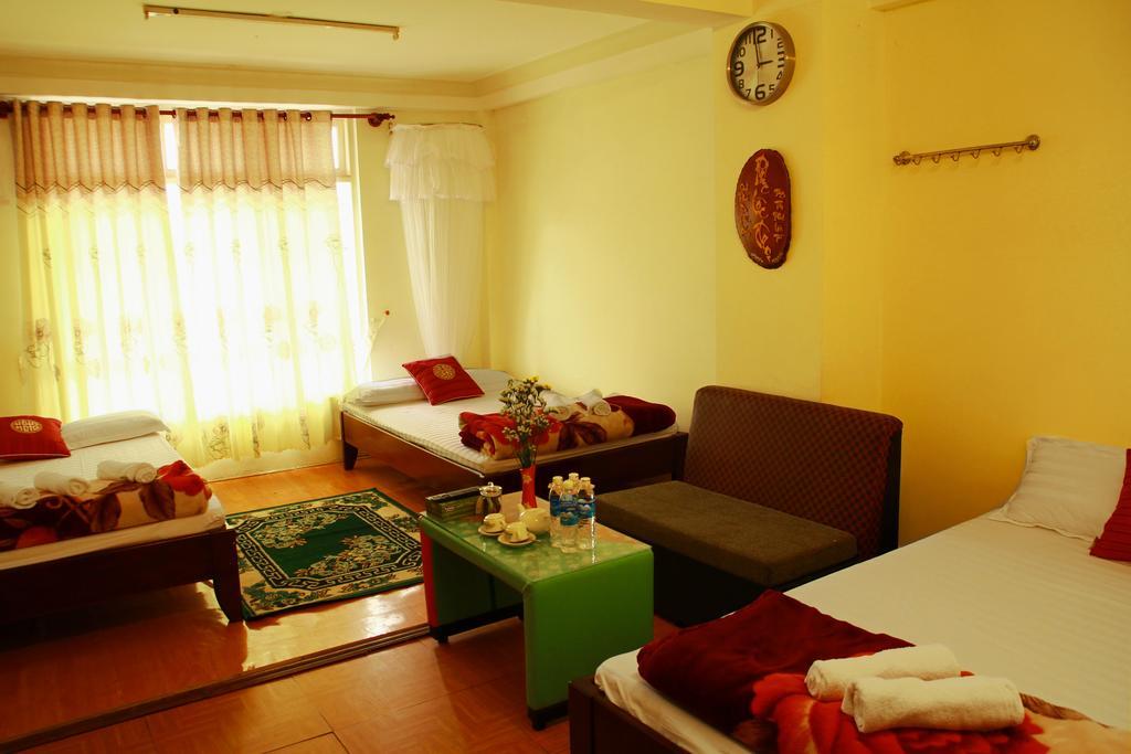Mai Anh Dao Hotel Da Lat Room photo