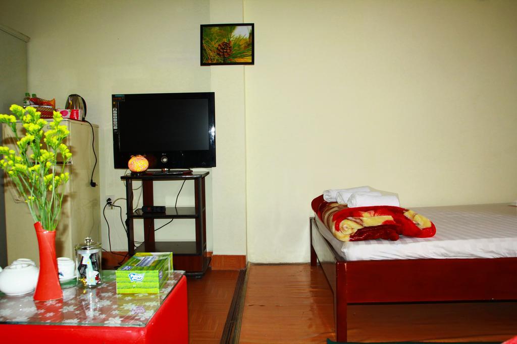Mai Anh Dao Hotel Da Lat Room photo